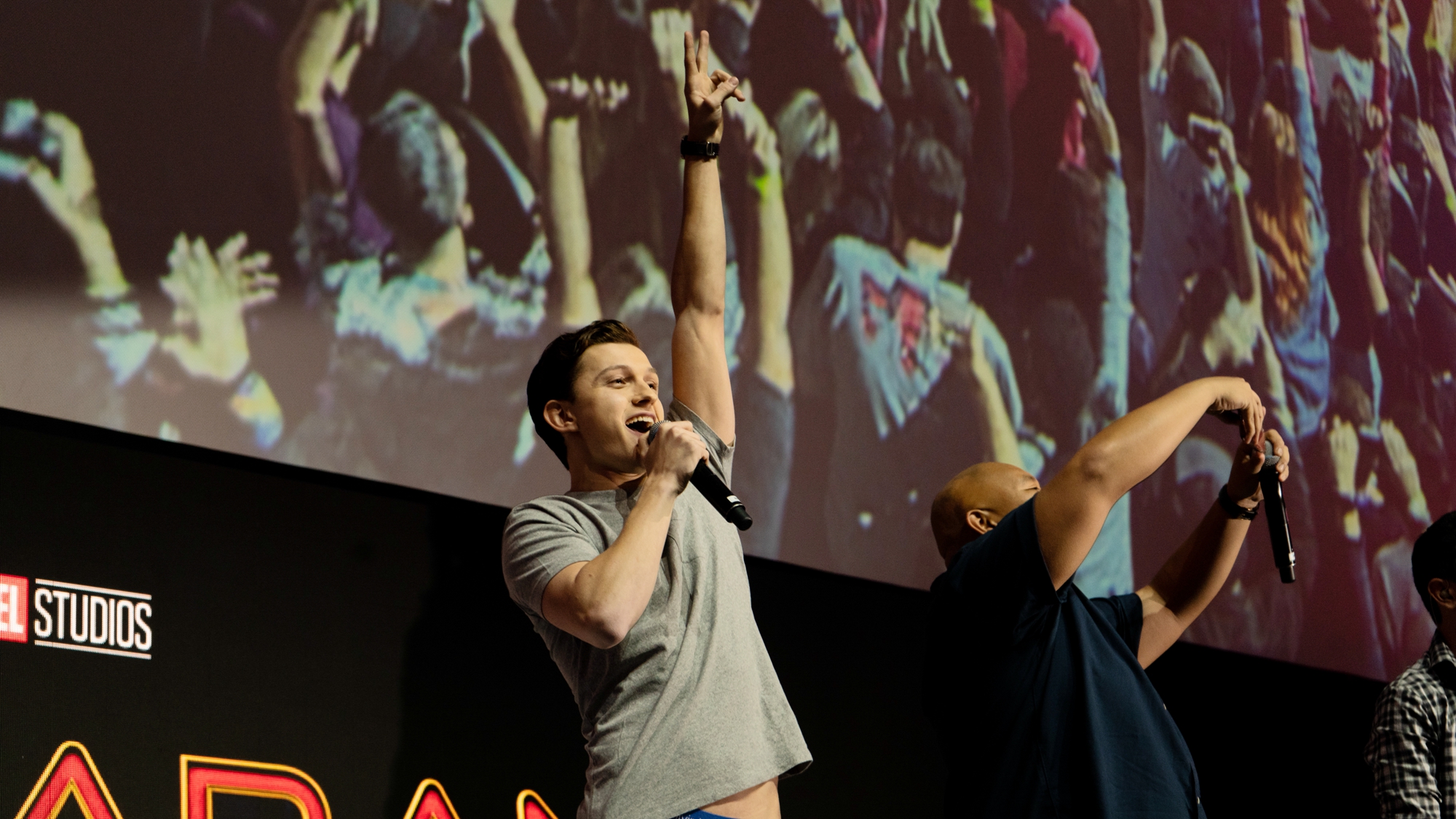 关于浓眉哥回归赛场，突破纪录首场状态亮眼，利物浦观众沸腾！的信息开云棋牌官网