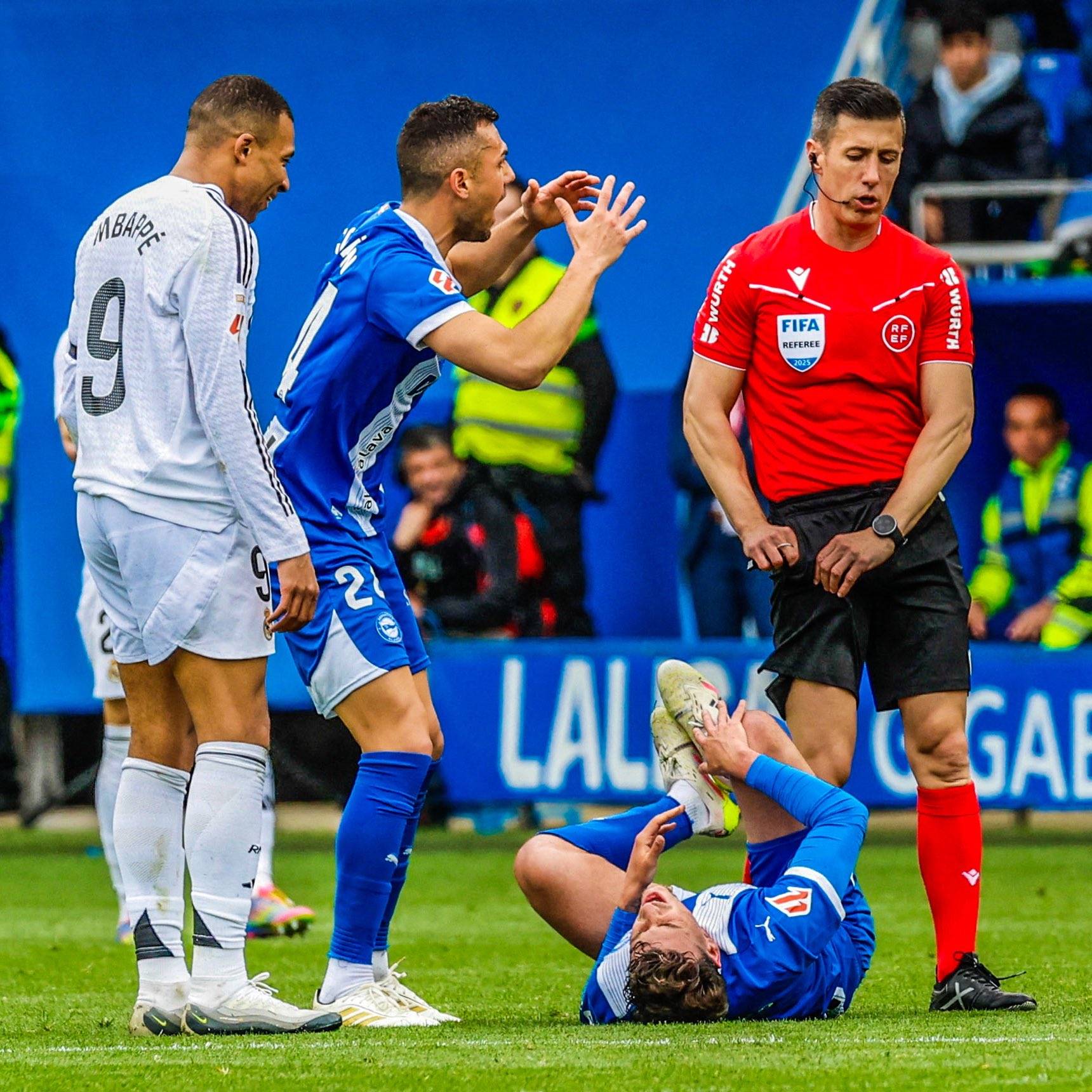 姆巴佩赛事官方发布赛事规则更新新规，加拿大队争议不断！的简单介绍开云棋牌